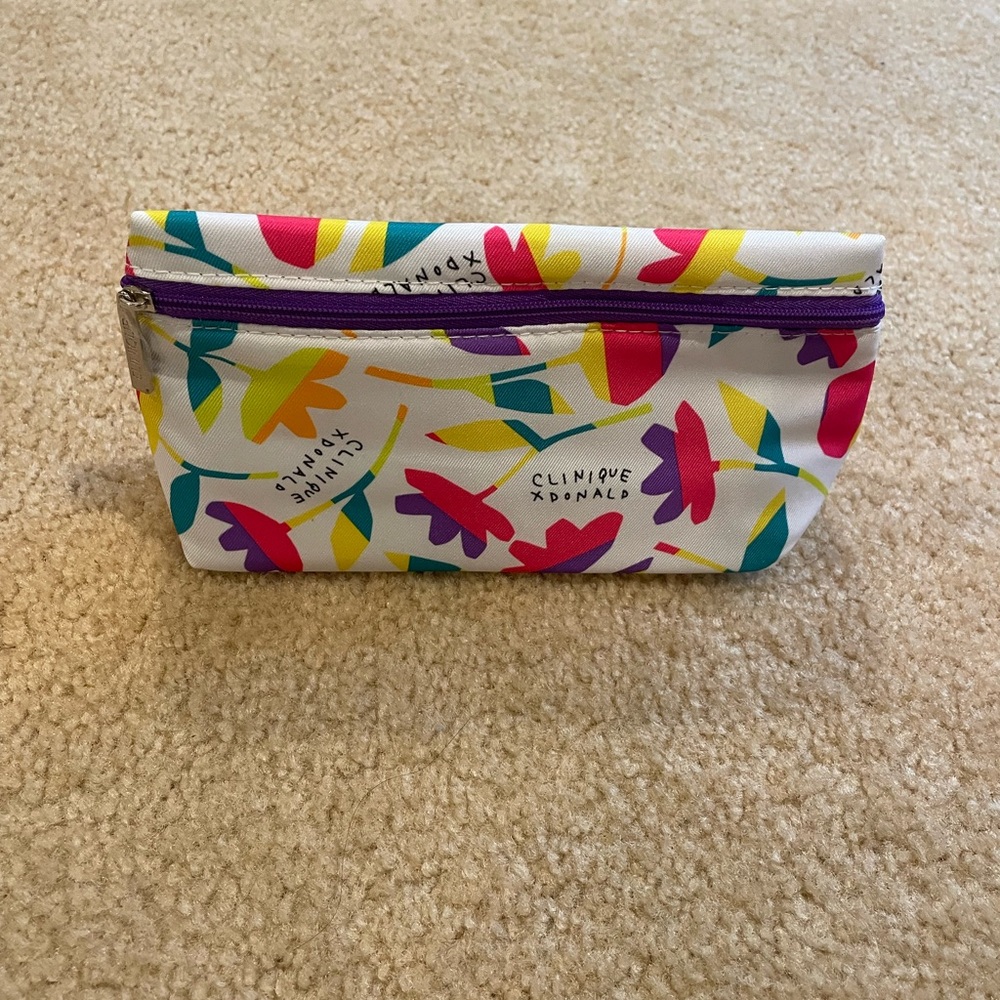 Clinique Cosmetic Pouch